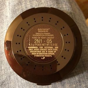 Laura Mercier Foundation (is it fake?)